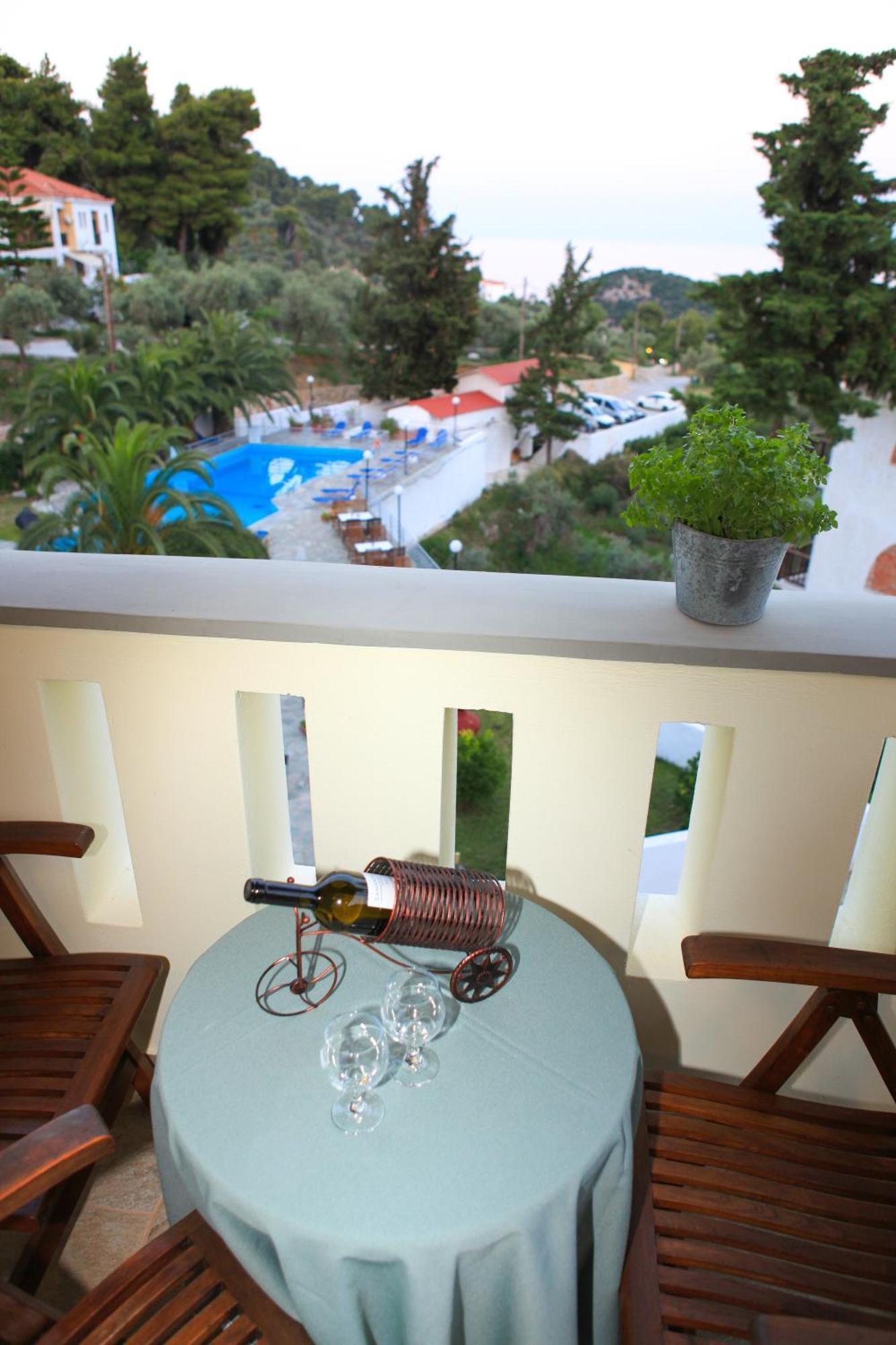Stafylos Suites & Boutique Hotel Esterno foto